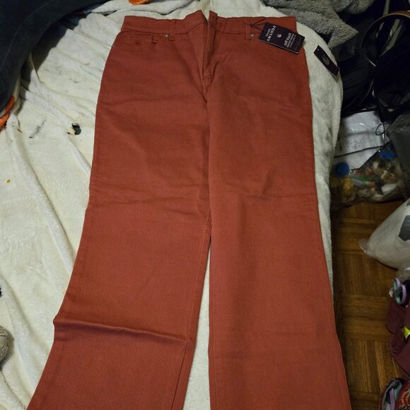 NWT Gloria Vanderbilt BrickRed Soft Tapered Leg Classic Fit Jeans Women Size 16S - Picture 4 of 4